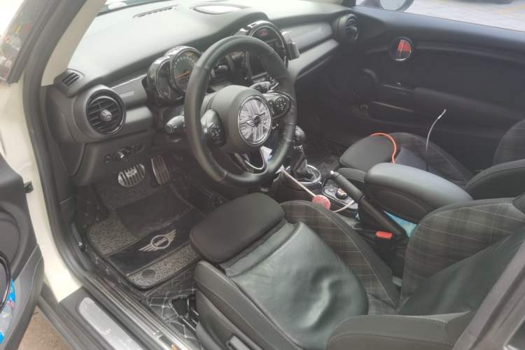 Used MINI 2016 1.5T COOPER
