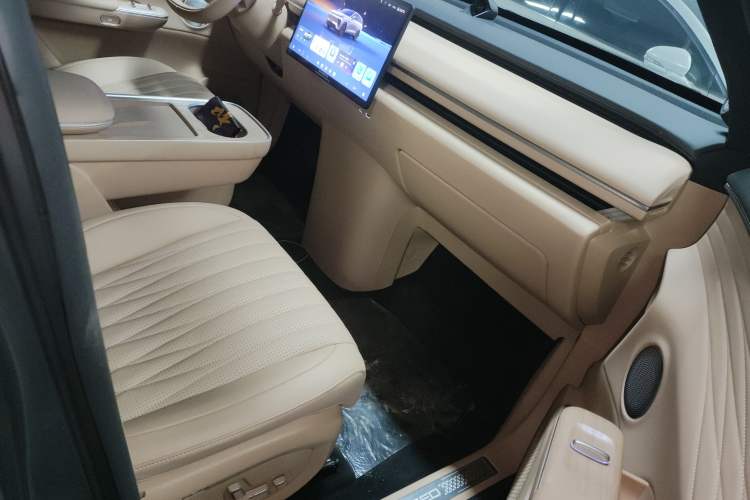 Used EXEED Star Era ET 2025 Extended-Range 265 Pro Two-Wheel Drive High-Speed Driver Assistance