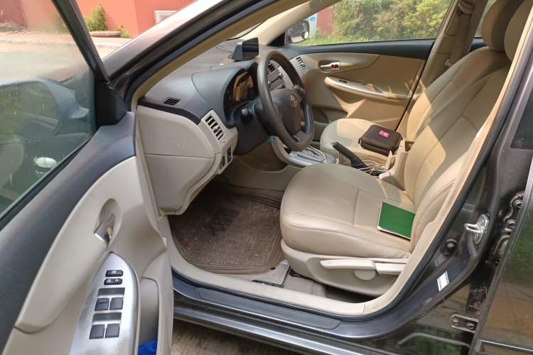 Used Toyota Corolla 2011 1.8L CVT GL-i Driver Seat