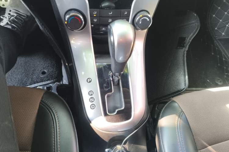 Used Chevrolet Cruze 2013 Hatchback 1.6L Automatic Luxury Model
