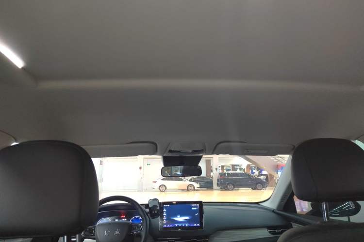 Used Hongqi E-QM5 2024 560km PLUS
