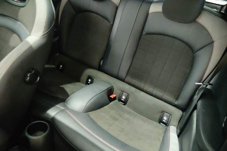 Used MINI JCW 2023 Facelift 2.0T JOHN COOPER WORKS ALL-IN Left Rear Seat