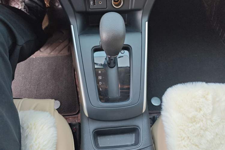 Used Nissan Sylphy 2022 Classic 1.6XE CVT Comfort Edition Gear Lever