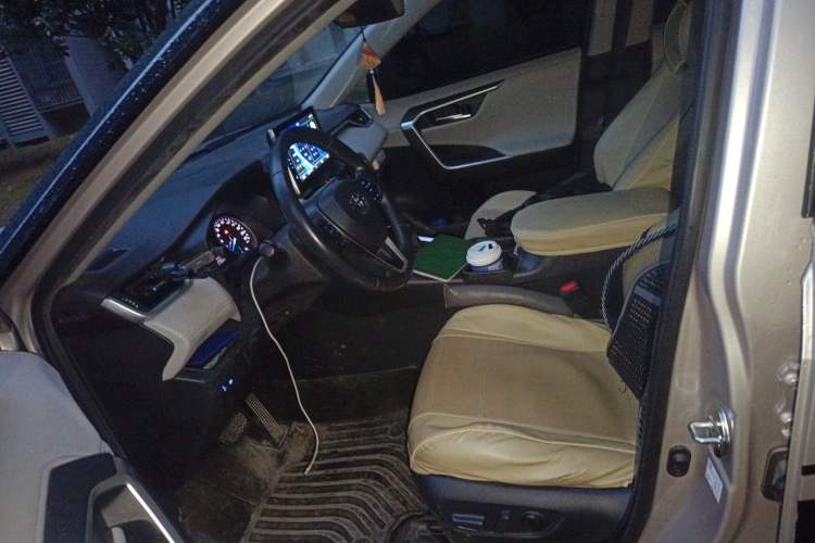 Used Toyota Wildlander 2022 Dual-Engine 2.5L E-CVT Two-Wheel Drive Luxury Edition
