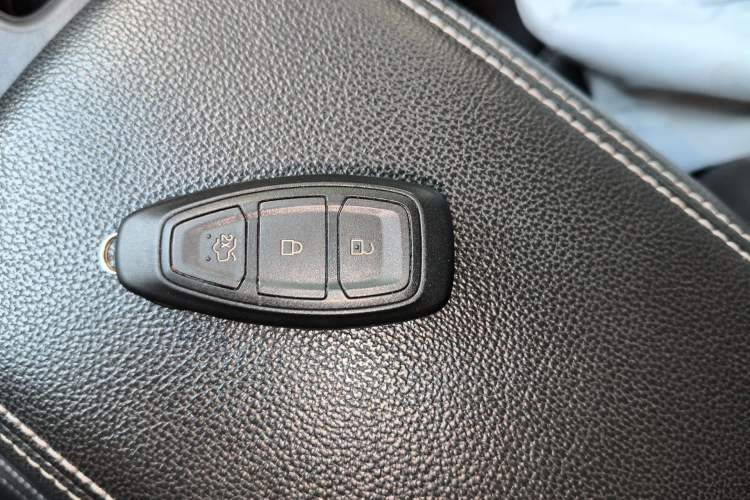 Used Ford Kuga 2019 EcoBoost 245 4x4 Prestige Plus Model China VI Standard Vehicle Key