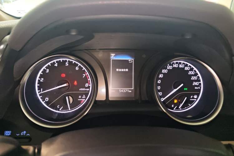 Used Toyota Camry 2019 2.0E Elite Edition China VI Standard Instrument Cluster