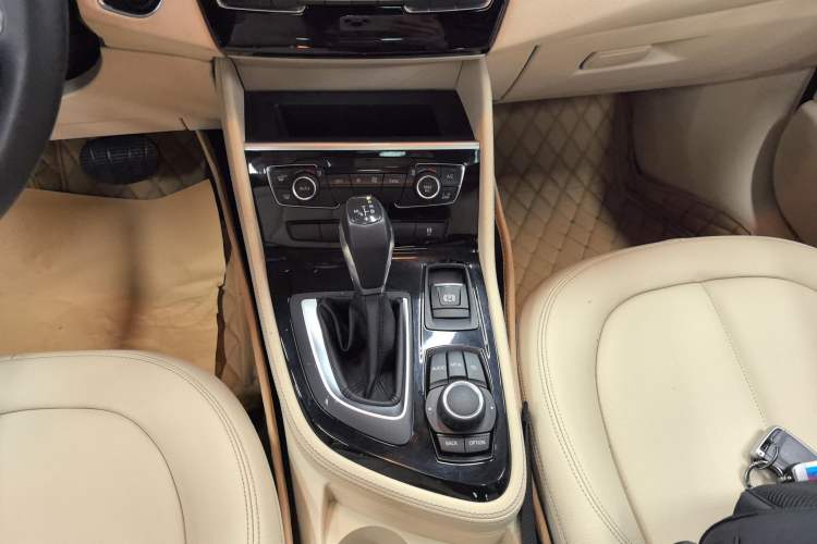 Used BMW 2 Series Active Tourer 2016 218i Sports Design Package Gear Lever