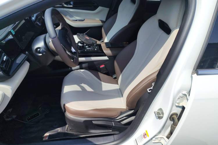 Used BYD Qin PLUS 2024 HONOR Edition DM-i 55KM Leading Model Left Front Seat