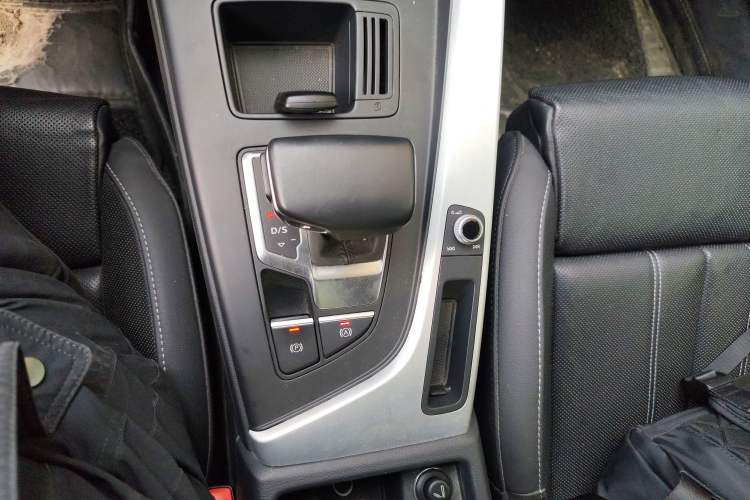 Used Audi A4L 2022 40 TFSI Fashion Dynamic Model
