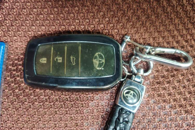 Used Toyota Prado 2016 2.7L Automatic Standard Edition
