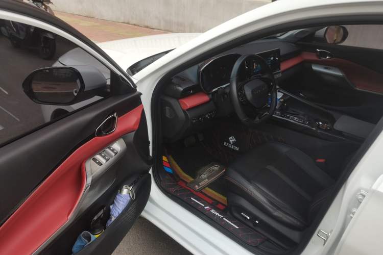 Used Baojun RC-5 2020 RC-5W 1.5T CVT Smart Shine Prestige Model