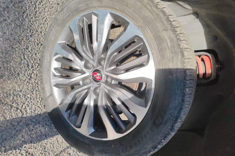 Used Roewe RX8 2018 30T Smart Connectivity All-Wheel Drive Supreme Edition
