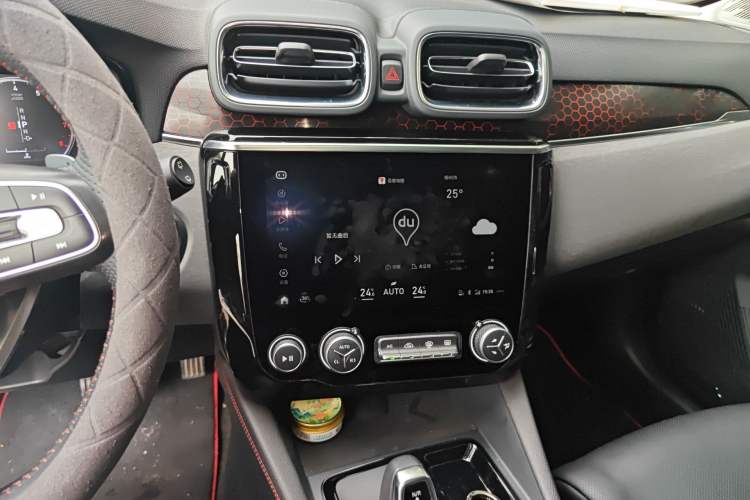 Used Lynk & Co 02 2019 1.5T DCT Two-Wheel Drive Pro Edition China VI Standard
