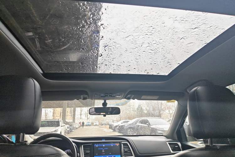 Used Toyota Highlander 2017 2.0T Four-Wheel Drive Luxury Edition 7 Seats
