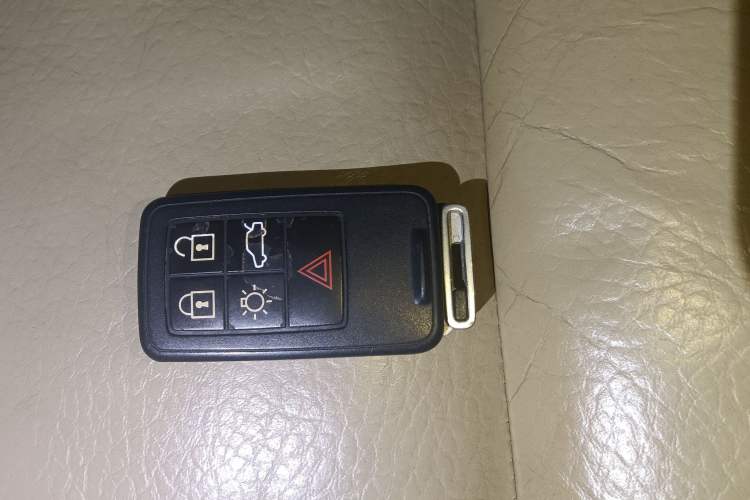 Used Volvo XC60 2011 2.0T Zhiya Edition