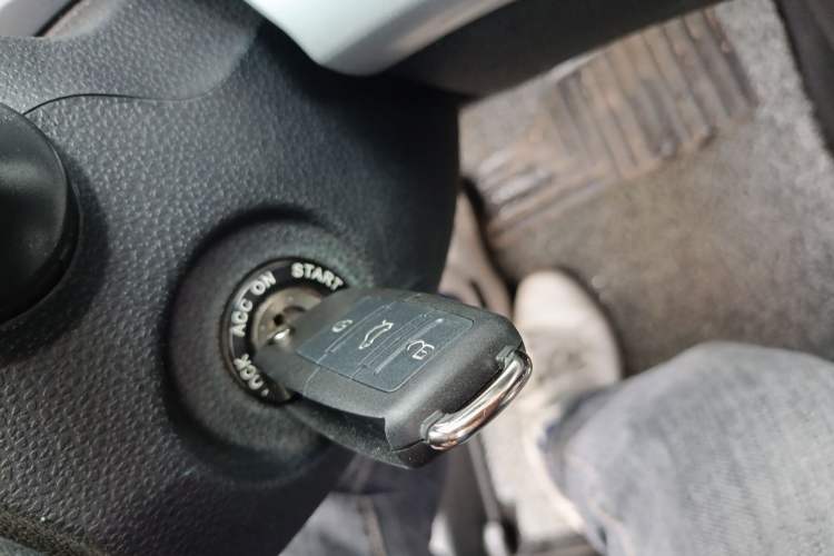 Used JAC Refine S3 2016 1.5L Manual Luxury Smart Premium Edition