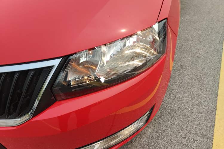 Used Skoda Rapid Spaceback 2014 1.6L Automatic Enjoyment Edition