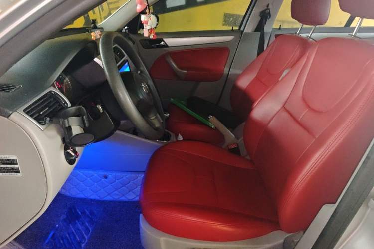 Used Volkswagen Bora 2012 1.6L Manual Fashion Edition
