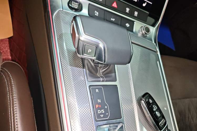 Used Audi A7L 2022 45 TFSI quattro S-line Wind Rider Gear Lever