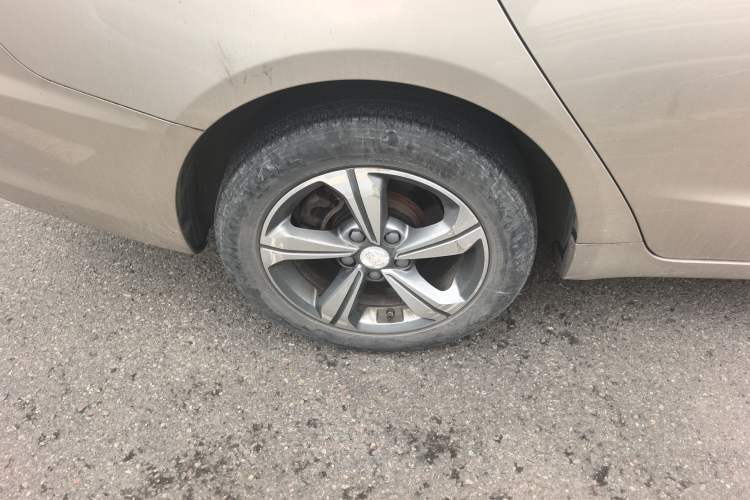 Used Geely Auto Emgrand GL 2018 1.8L Manual Elite Smart Connectivity Version
