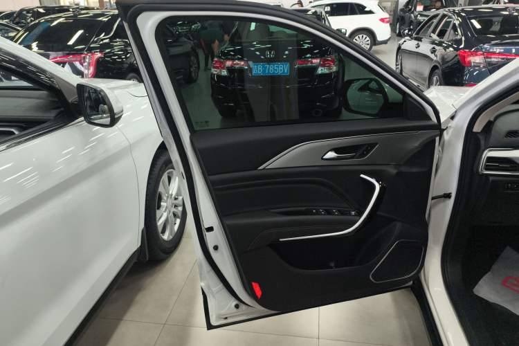 Used Bestune T77 2023 1.5T Automatic Luxury Model Left Front Door Interior