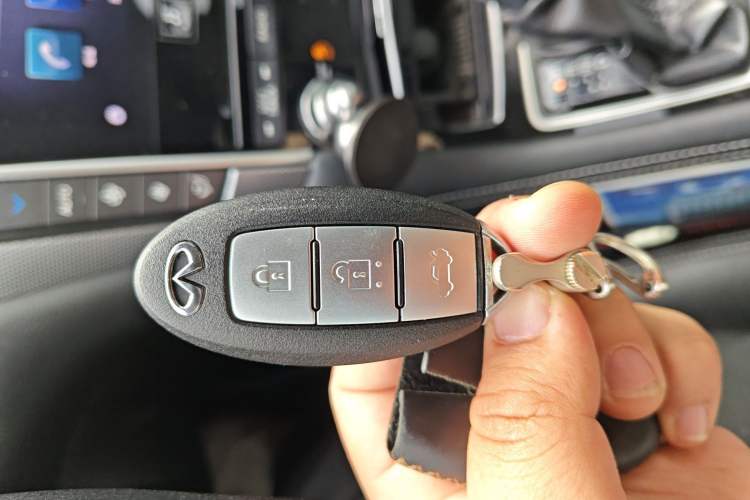 Used Infiniti Q50L 2015 2.0T Enjoyment Edition Vehicle Key