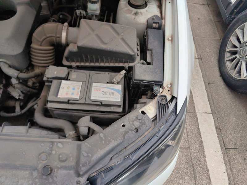 Used Geely Auto Emgrand 2015 Sedan 1.5L CVT Upward Version — 24