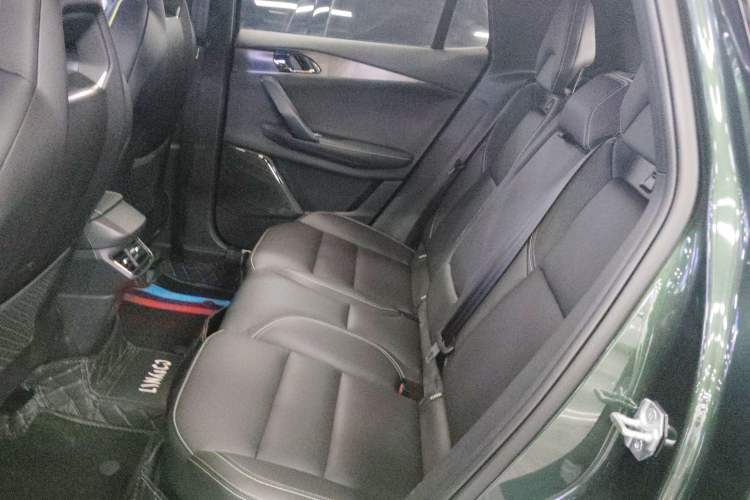 Used Lynk & Co 06 EM-P 2023 1.5T Remix PHEV Hero
