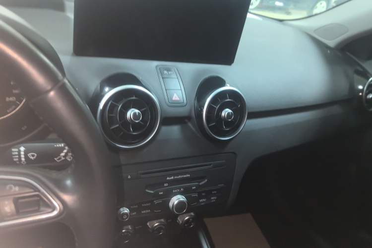 Used Audi A1 2014 30 TFSI Sportback Comfort Model
