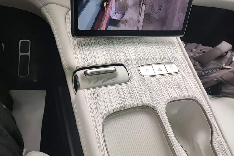 Used Nio ES7 2022 100kWh First Edition Gear Lever