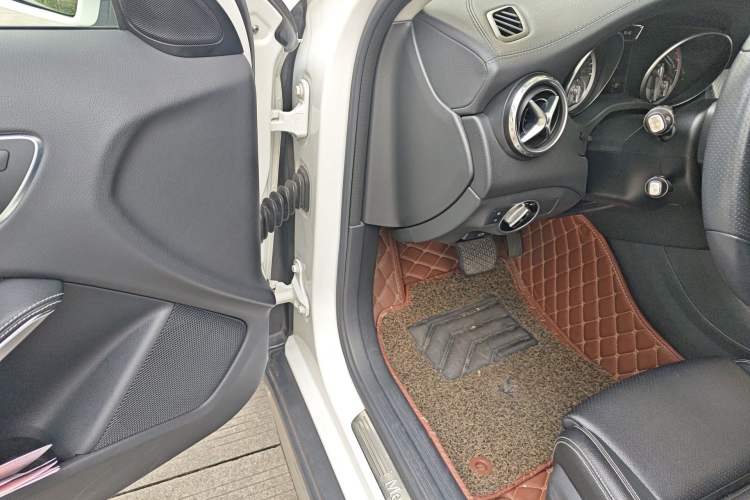 Used Mercedes-Benz GLA 2016 GLA 200 Fashion Model