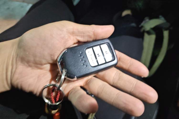 Used Honda Avancier 2017 240TURBO Two-Wheel Drive Luxury Edition Vehicle Key