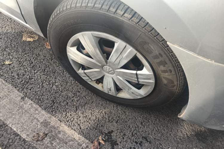 Used Volkswagen Jetta 2013 1.6L Manual Fashion Edition
