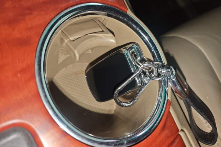 Used Toyota Highlander 2009 3.5L 4x4 7-Seater Supreme Edition Vehicle Key