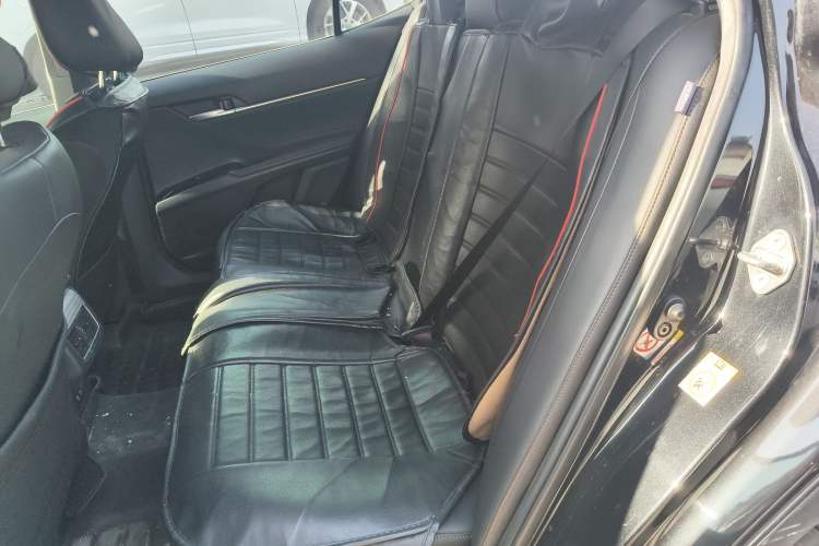 Used Toyota Camry 2018 Dual-Engine 2.5 HG Luxury Edition