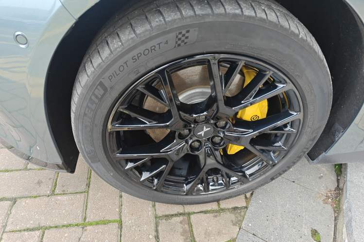 Used XPeng P7 2023 P7i 610 Max Performance Edition