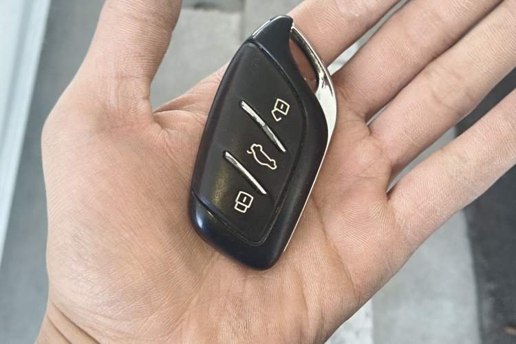 Used MG 5 2021 Revised Version 180 DVVT CVT Youth Luxury Edition Vehicle Key