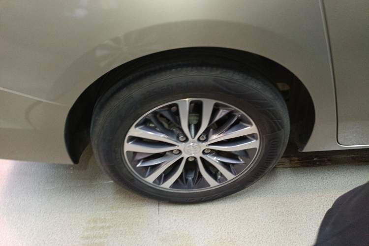 Used Buick GL8 2022 ES Landtrek 653T Luxury Edition