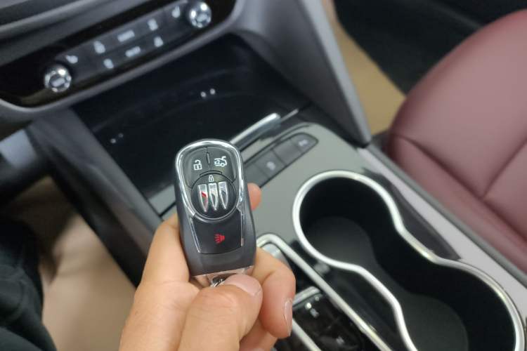 Used Buick Regal 2025 Model 25T Ultra-Enjoyment Edition
