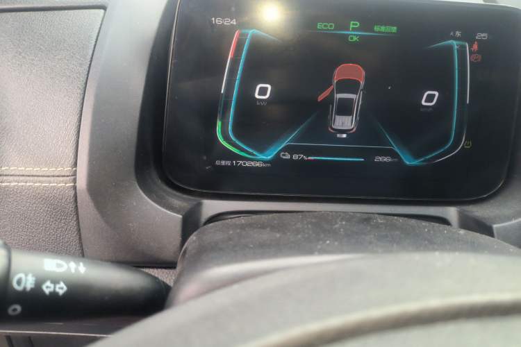 Used BYD Yuan New Energy 2019 EV360 Smart Connect Luxurious Model Odometer Close Up