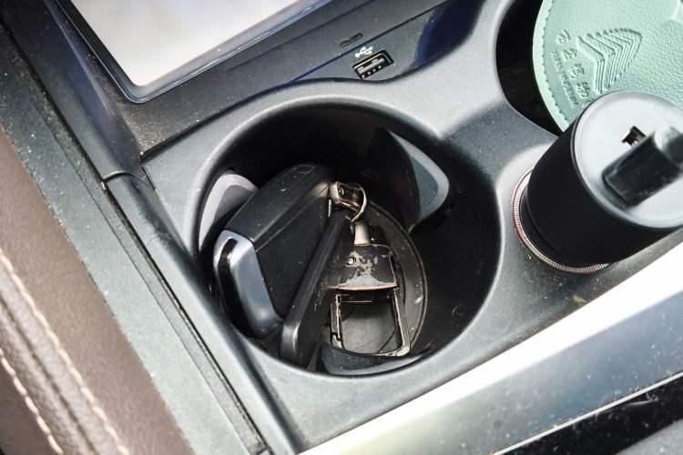 Used BMW 5 Series 2021 530Li Luxury Edition M Sport Package Vehicle Key