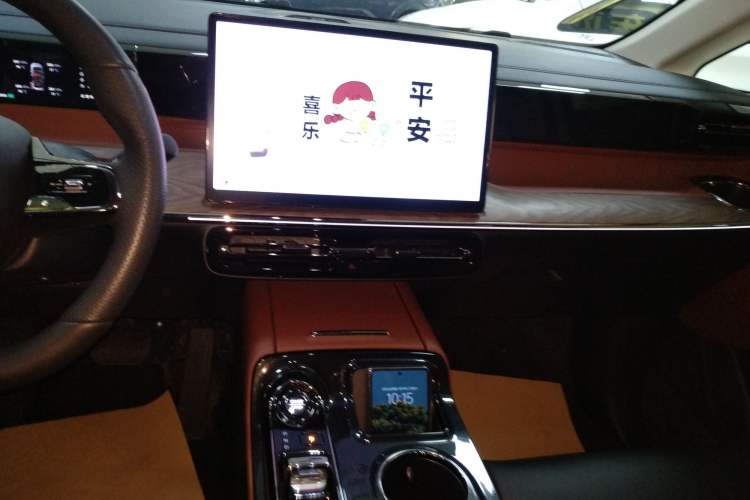 Used GAC Trumpchi E8 New Energy 2024 150km MAX+ Audio And AC Panel