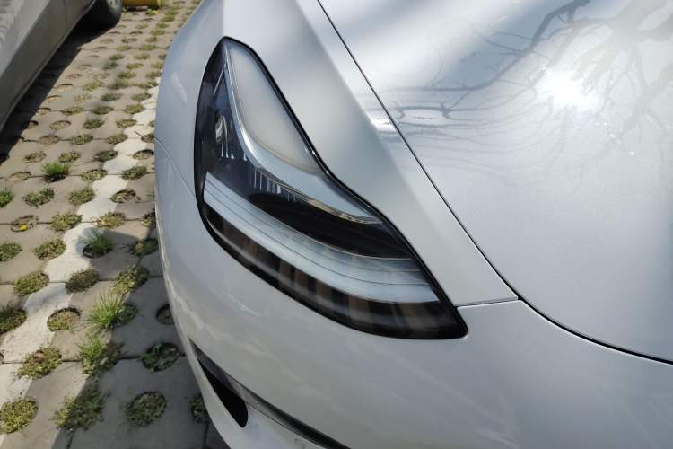 Used Tesla Model 3 2019 Long-Range All-Wheel-Drive Version Right Front Headlight