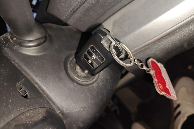 Used Honda CR-V 2016 2.0L two-wheel drive Urban Edition Vehicle Key