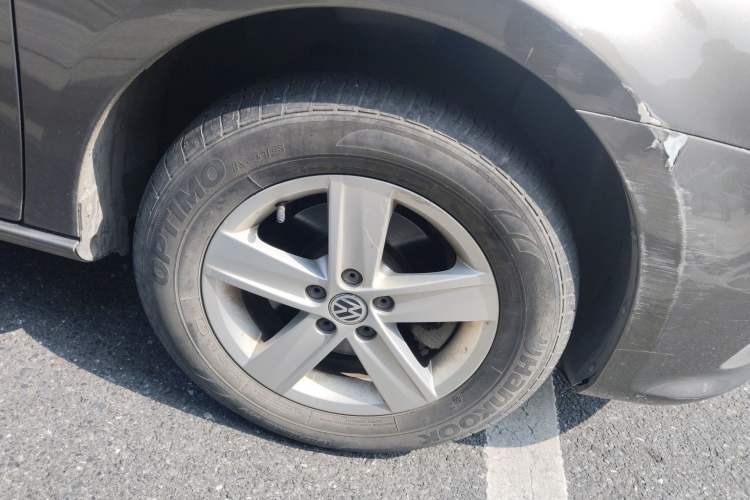 Used Volkswagen Bora 2013 1.6L Manual Fashion Edition
