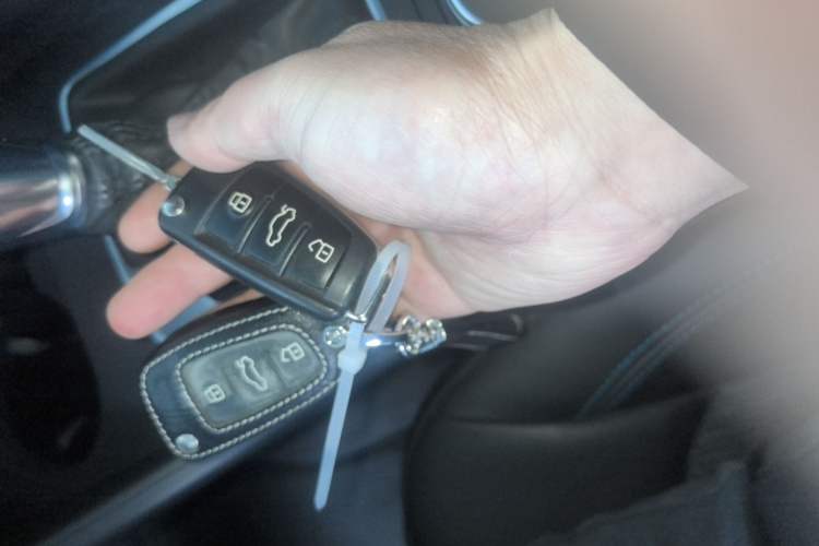 Used Audi A3 2020 Sportback 35 TFSI Fashion Edition China VI Emission Standard Vehicle Key