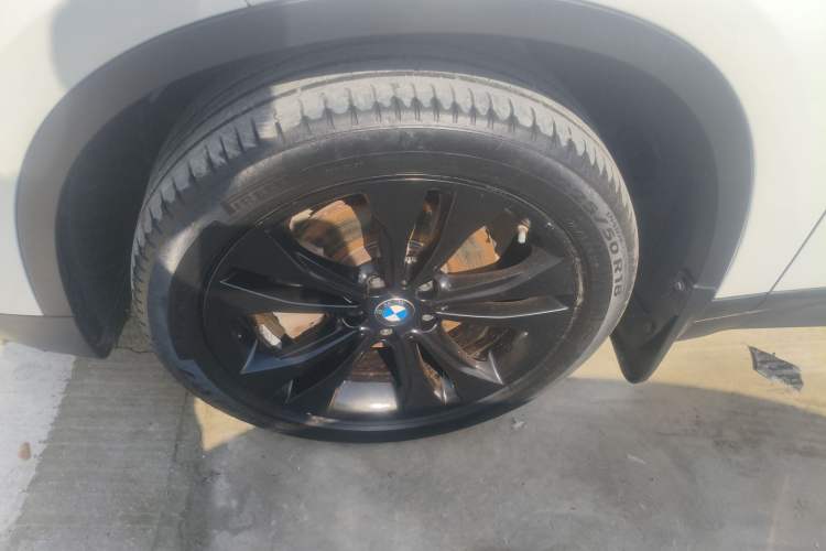 Used BMW X1 2021 sDrive20Li Fashion Model Left Front Wheel Hub