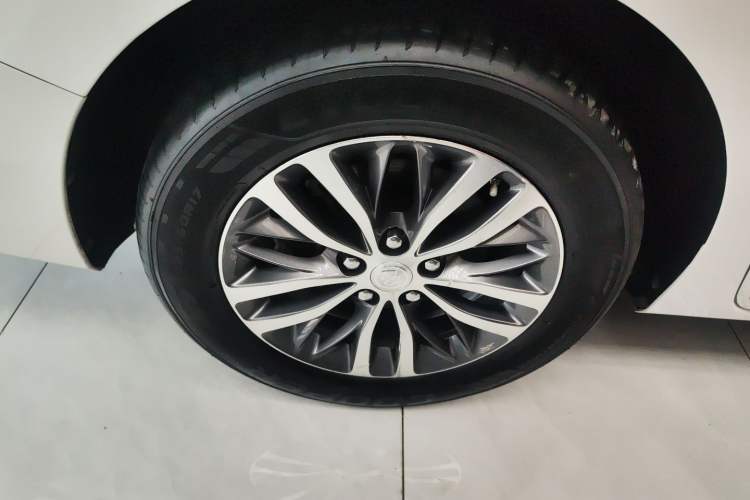 Used Buick GL8 2023 ES Lu Zun Comfort Model