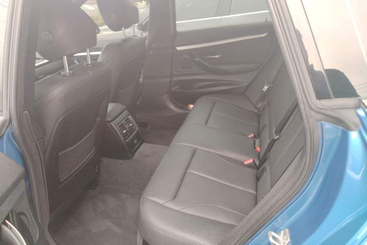Used BMW 3 Series GT 2019 320i M Sport Package Left Rear Seat