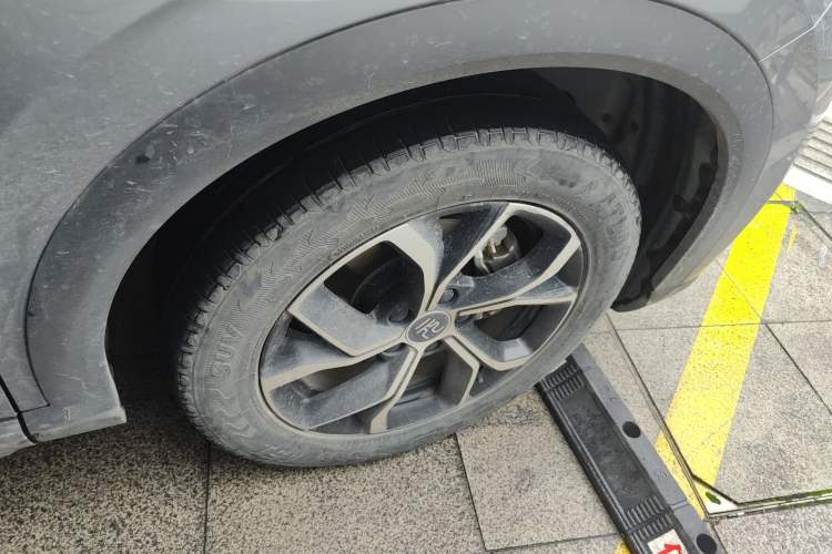 Used BYD Yuan PLUS 2022 510 km Luxury Version Right Front Wheel Hub